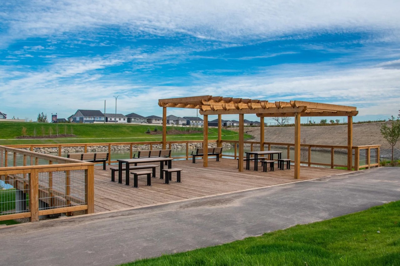 wishbone-picnic-table-installation-header